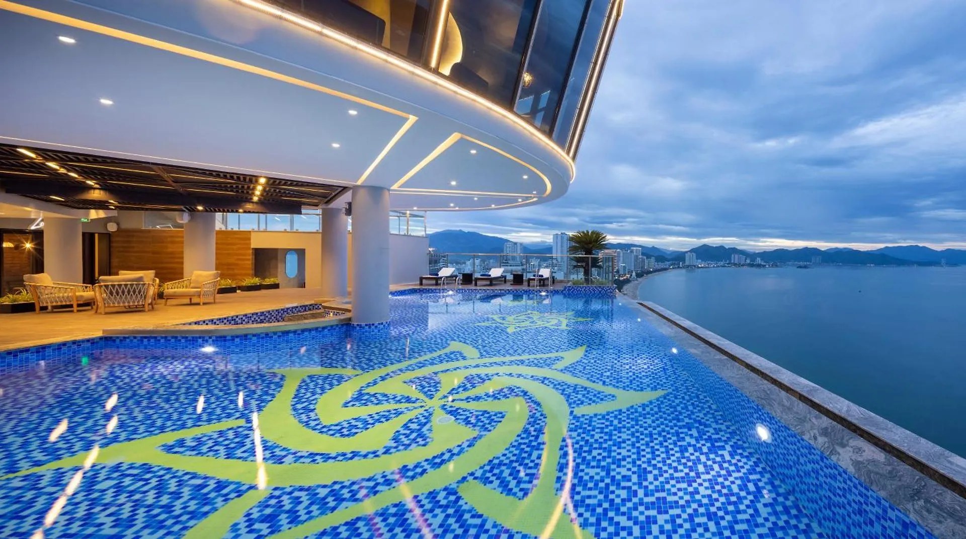 Best Western Premier Marvella Нячанг 5*,